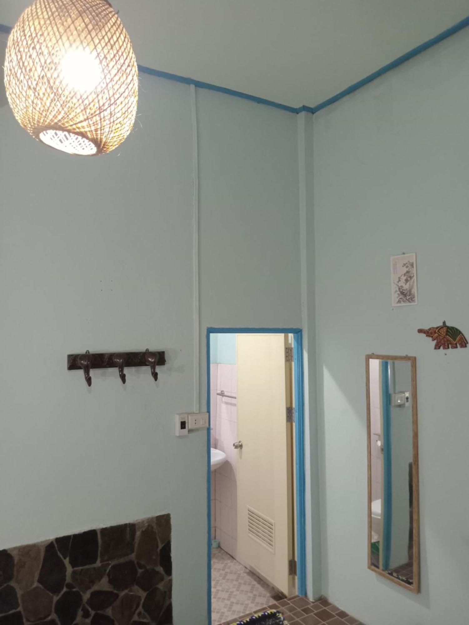 Chor Chaba Hotell Ko Kut Exteriör bild